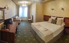 Комплекс Правешки Ханове